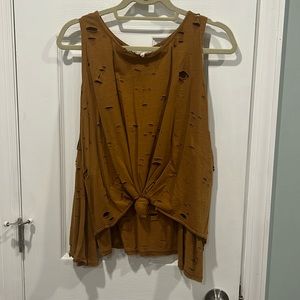 Shoulder cut out top